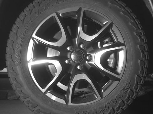 Used 2025 Jeep Compass Trailhawk image 13