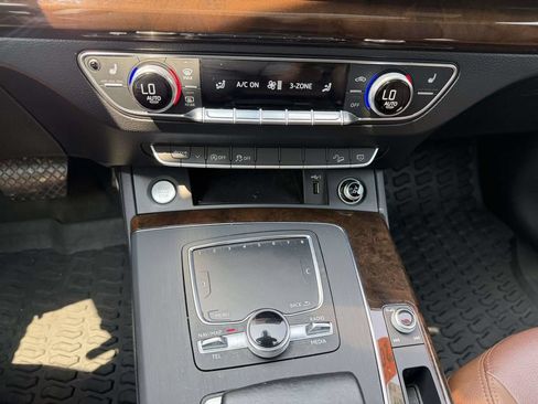 Used 2018 Audi Q5 2.0T Premium AWD/4WD image 29