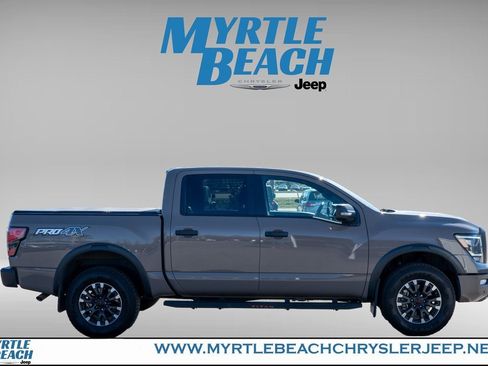 Used 2023 Nissan Titan PRO-4X w/ Pro-4x Convenience Package image 7