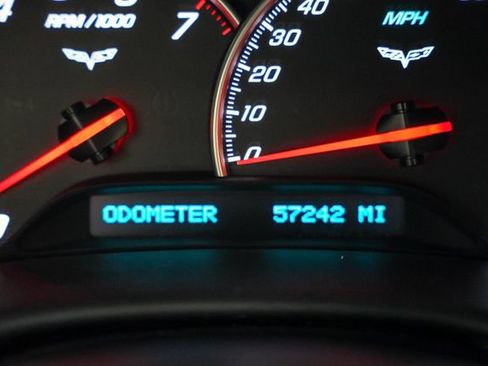 Used 2008 Chevrolet Corvette Coupe w/ Preferred Equipment Group RWD image 6