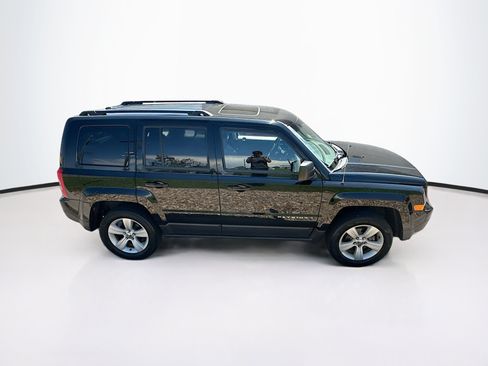 Used 2015 Jeep Patriot High Altitude AWD/4WD image 10