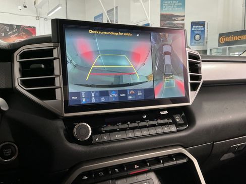 Used 2024 Toyota Tundra Limited image 27