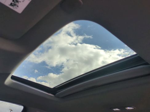 Used 2021 Chevrolet Silverado 1500 LTZ w/ LTZ Premium Package image 19