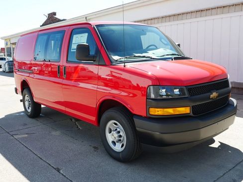 New 2026 Chevrolet Express 2500 RWD image 2