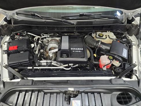 Used 2021 Chevrolet Silverado 1500 LTZ w/ LTZ Premium Package image 29