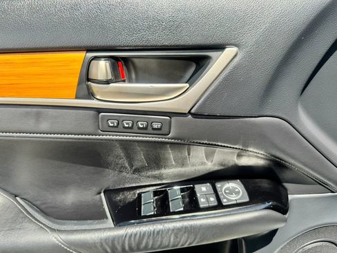 Used 2013 Lexus GS 450h RWD image 36