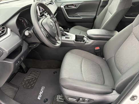 Certified 2024 Toyota RAV4 XLE image 25