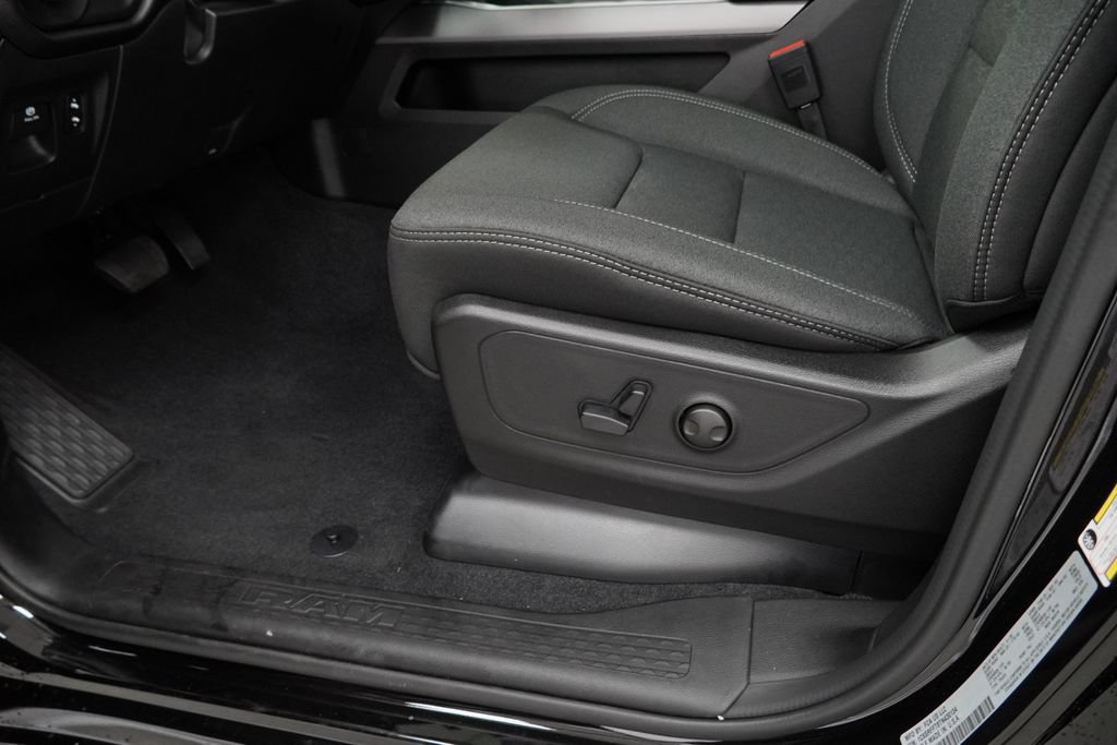 New 2026 RAM 1500 Big Horn AWD/4WD image 27