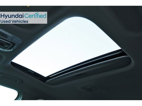 Certified 2025 Hyundai Elantra SEL image 31