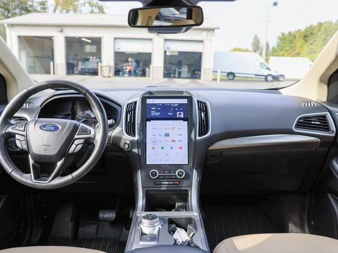 Used 2022 Ford Edge SEL w/ Convenience Package image 26