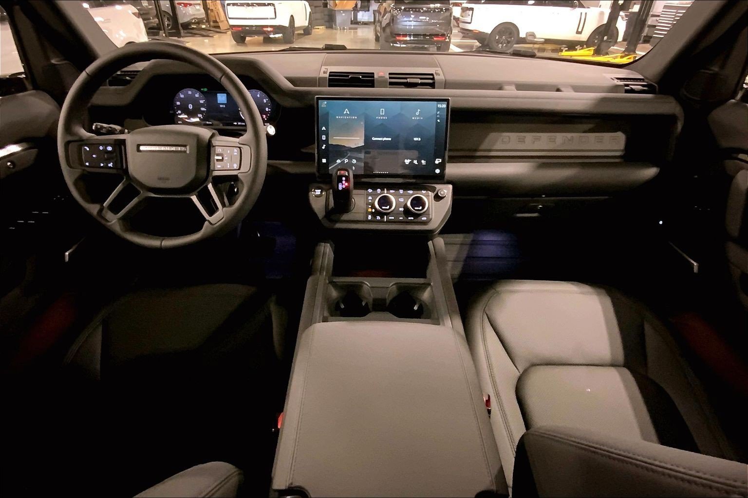 New 2026 Land Rover Defender 110 X-Dynamic SE AWD/4WD image 5