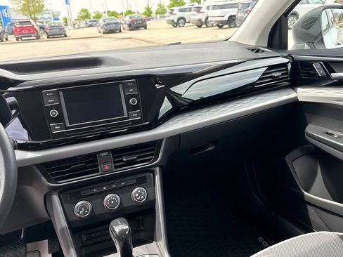 Used 2022 Volkswagen Taos S FWD image 15