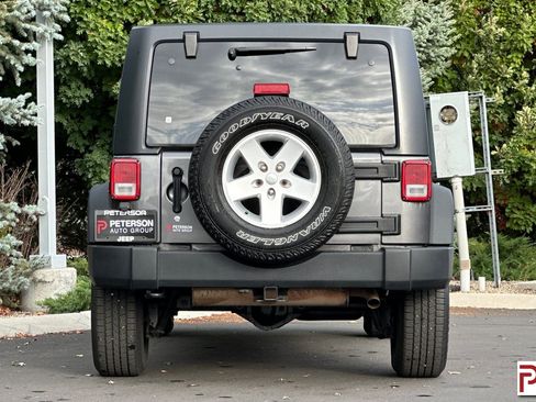Used 2018 Jeep Wrangler Unlimited Sport S image 5
