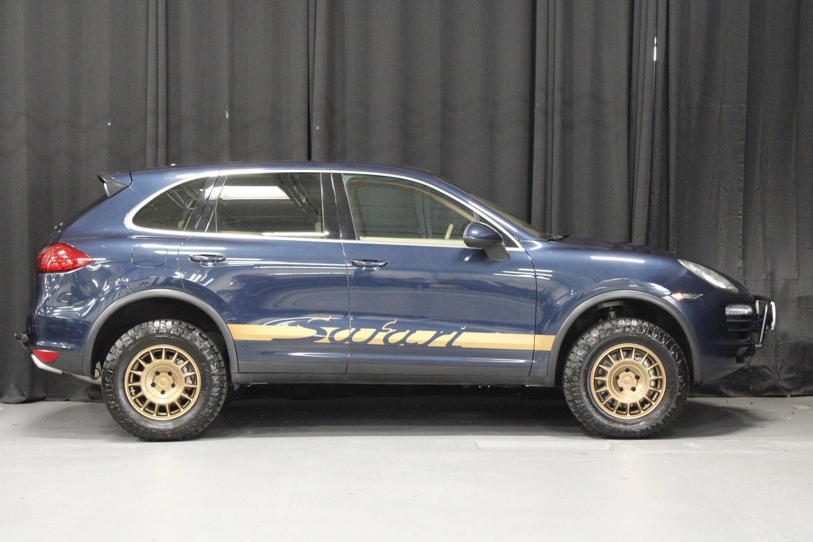 Used 2011 Porsche Cayenne S AWD/4WD image 8