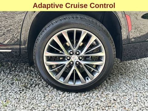 Used 2025 Buick Enclave Avenir w/ Super Cruise Package AWD/4WD image 9