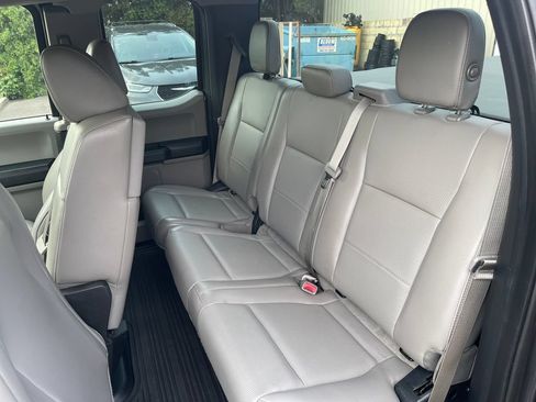 Used 2017 Ford F150 XL w/ Equipment Group 101A Mid AWD/4WD image 15
