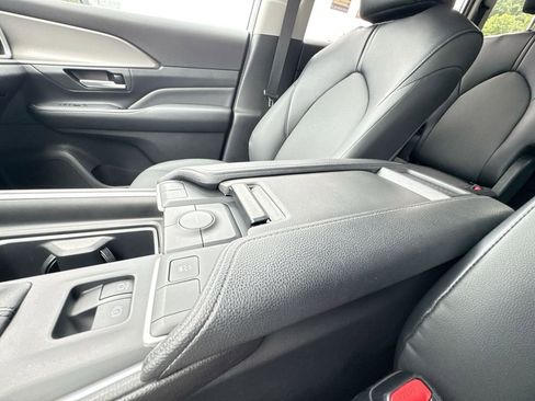 Used 2026 Toyota Grand Highlander AWD Hybrid image 24