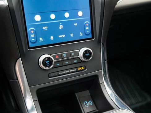 Used 2023 Ford Edge ST w/ Equipment Group 401A AWD/4WD image 27