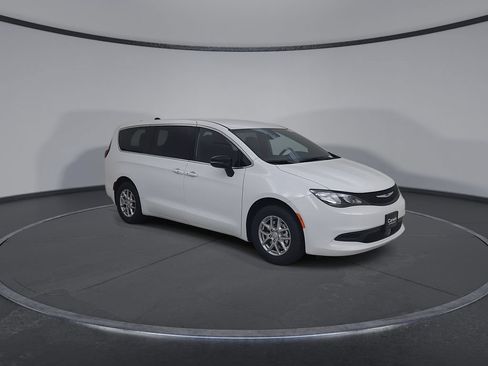 New 2027 Chrysler Pacifica LX FWD image 3