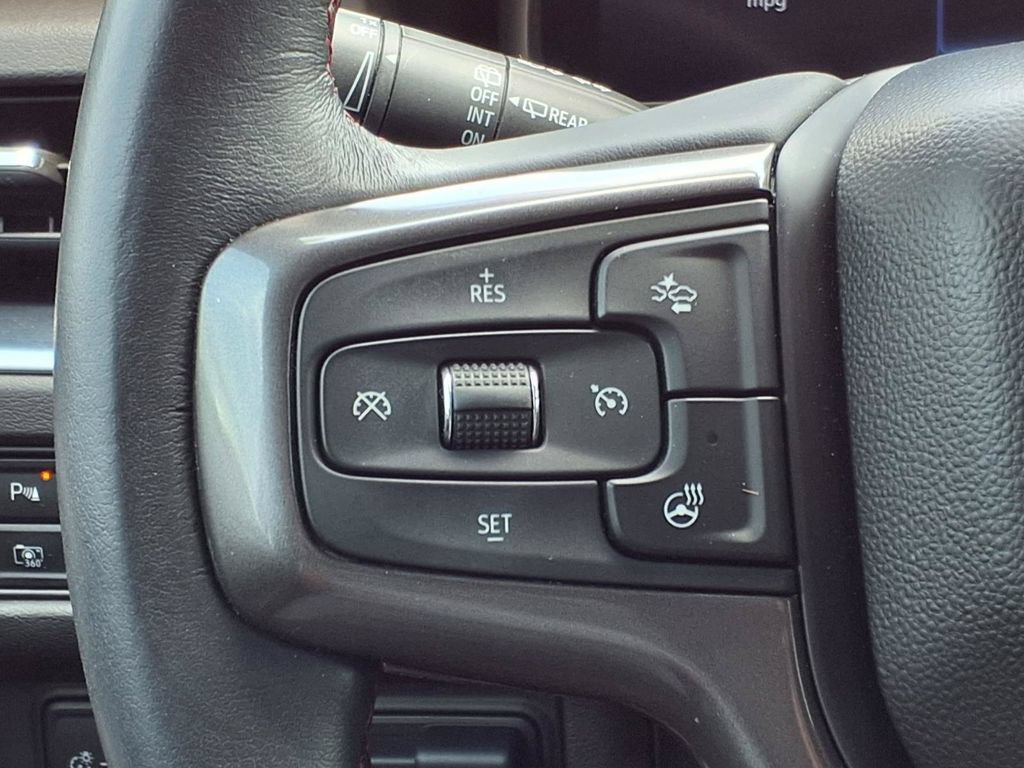 Used 2022 Chevrolet Tahoe RST w/ Sport Performance Package AWD/4WD image 15