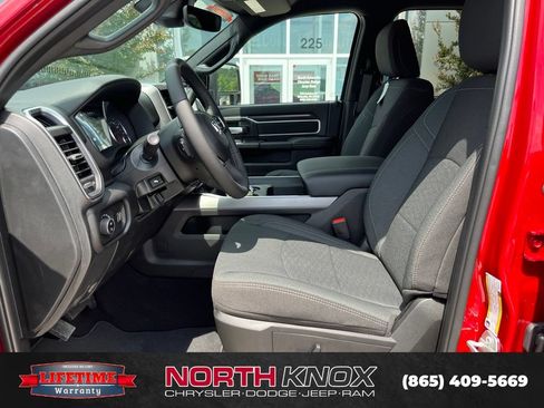 New 2026 RAM 2500 Big Horn AWD/4WD image 3