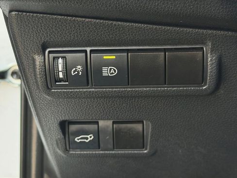 Used 2024 Toyota Corolla Cross XLE w/ Convenience Package image 20