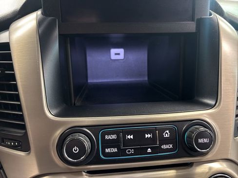 Used 2020 GMC Yukon Denali w/ Denali Premium Package AWD/4WD image 29