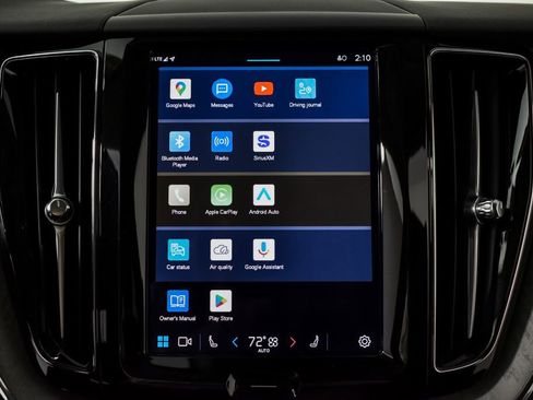 Certified 2025 Volvo XC60 B5 Plus image 15