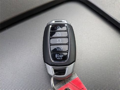 Used 2022 Hyundai Palisade Calligraphy w/ Winter Package image 30