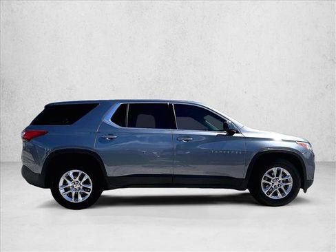 Used 2020 Chevrolet Traverse LS FWD image 3
