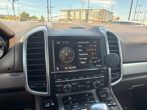 Used 2011 Porsche Cayenne Turbo AWD/4WD image 16