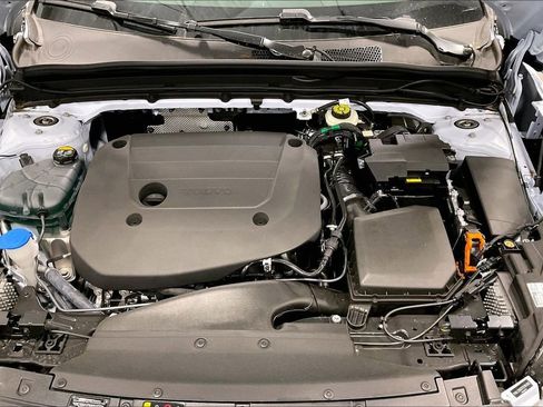 New 2026 Volvo XC40 B5 Plus w/ Climate Package AWD/4WD image 12