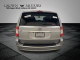 Used 2015 Chrysler Town & Country Touring-L w/ Driver Convenience Group image 5