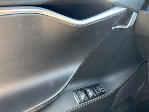 Used 2015 Tesla Model S 70D AWD/4WD image 17