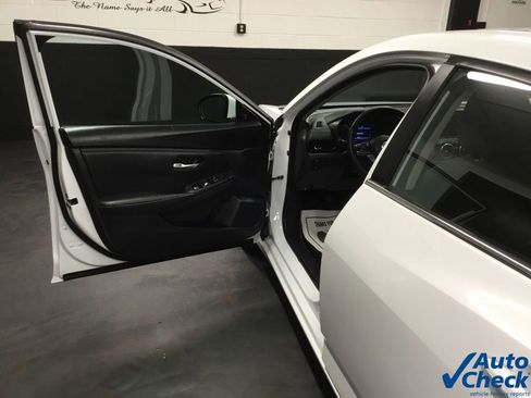 Used 2023 Nissan Sentra SV FWD image 15