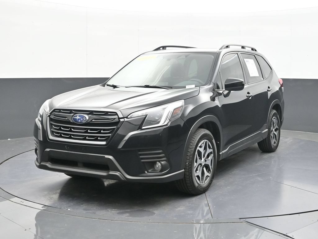 Used 2023 Subaru Forester Premium AWD/4WD image 3