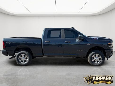 New 2026 RAM 3500 Big Horn AWD/4WD image 3