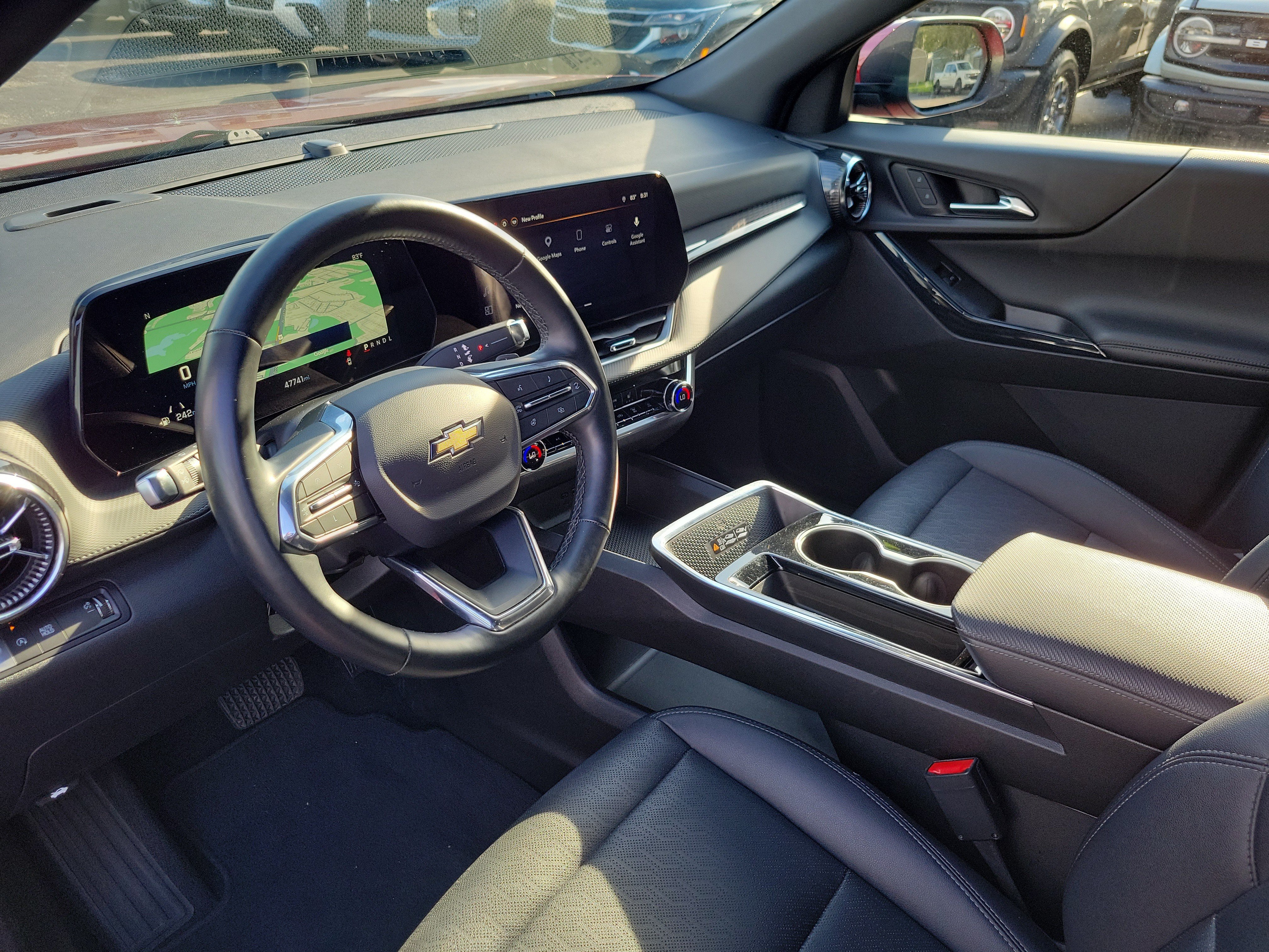 Used 2025 Chevrolet Equinox LT w/ Convenience Package II FWD image 12