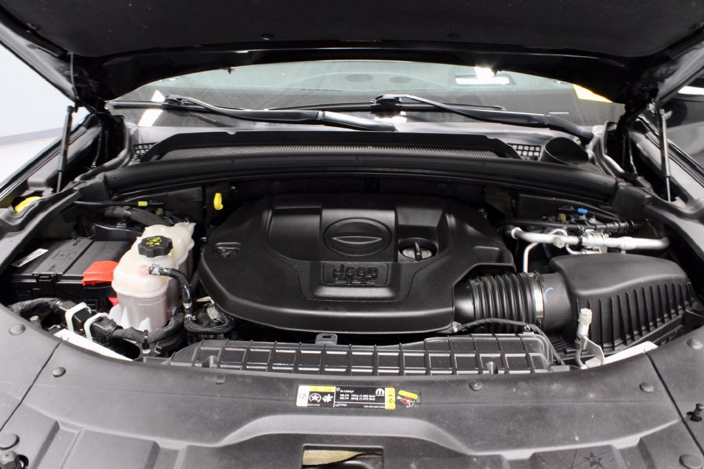 Used 2024 Jeep Grand Cherokee Summit AWD/4WD image 18