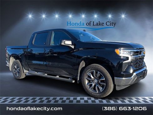 Used 2022 Chevrolet Silverado 1500 LT image 1