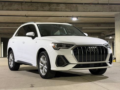 Used 2024 Audi Q3 2.0T Premium w/ Convenience Package AWD/4WD image 7