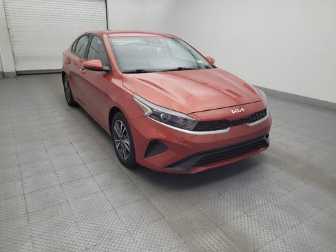 Used 2023 Kia Forte LXS w/ LXS Technology Package FWD image 13