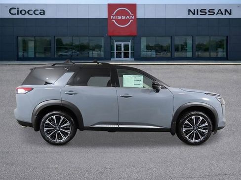 New 2026 Nissan Pathfinder Platinum w/ Cargo Package image 6