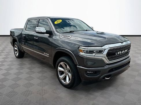 Used 2022 RAM 1500 Limited w/ Body Color Bumper Group AWD/4WD image 3