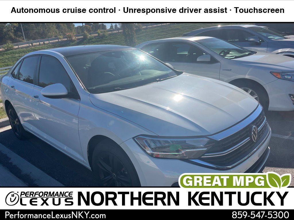 Used 2024 Volkswagen Jetta SE FWD image 1