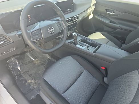 New 2026 Nissan Sentra SV w/ SV Convenience Package FWD image 16