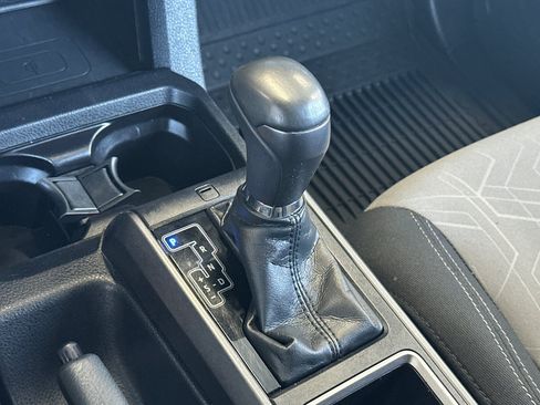 Certified 2023 Toyota Tacoma TRD Off-Road AWD/4WD image 19