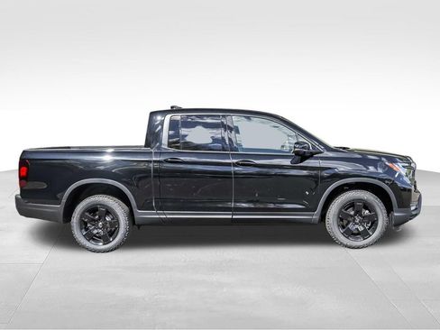 New 2026 Honda Ridgeline Black Edition image 3