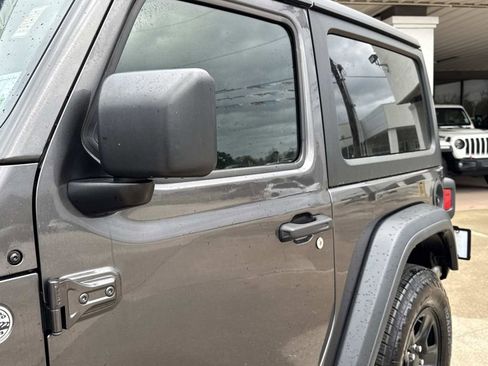 Used 2020 Jeep Wrangler Sport image 7