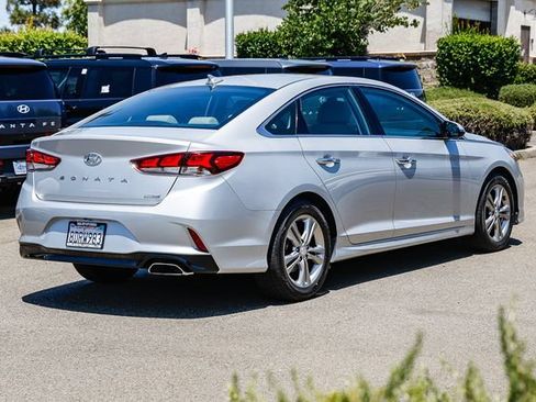 Used 2018 Hyundai Sonata Limited w/ Cargo Package FWD image 5
